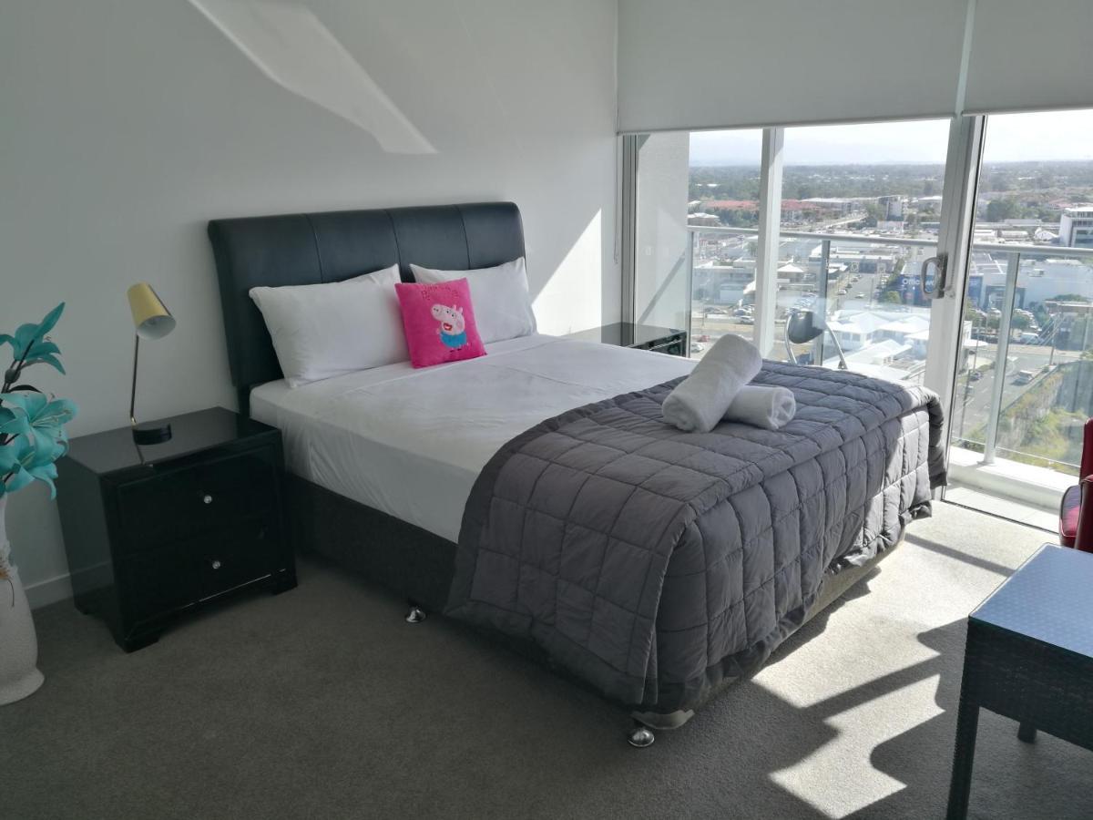 Three-Bedroom Apartment With Amazing View Near Surfers Paradise Gold Coast Exterior foto