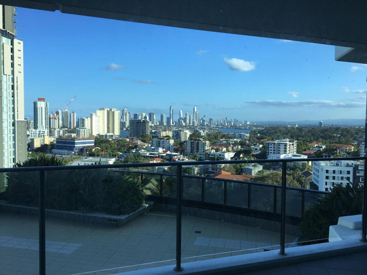 Three-Bedroom Apartment With Amazing View Near Surfers Paradise Gold Coast Exterior foto