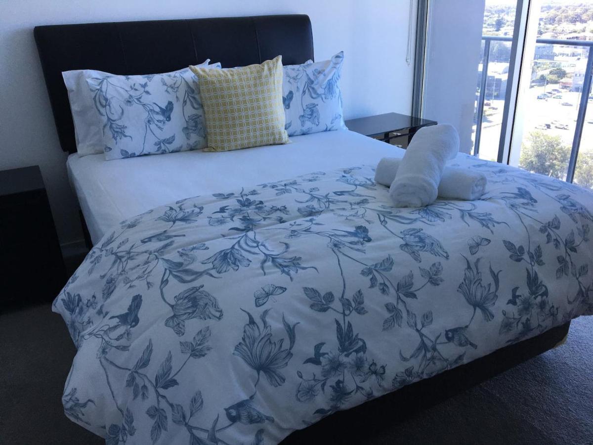 Three-Bedroom Apartment With Amazing View Near Surfers Paradise Gold Coast Exterior foto