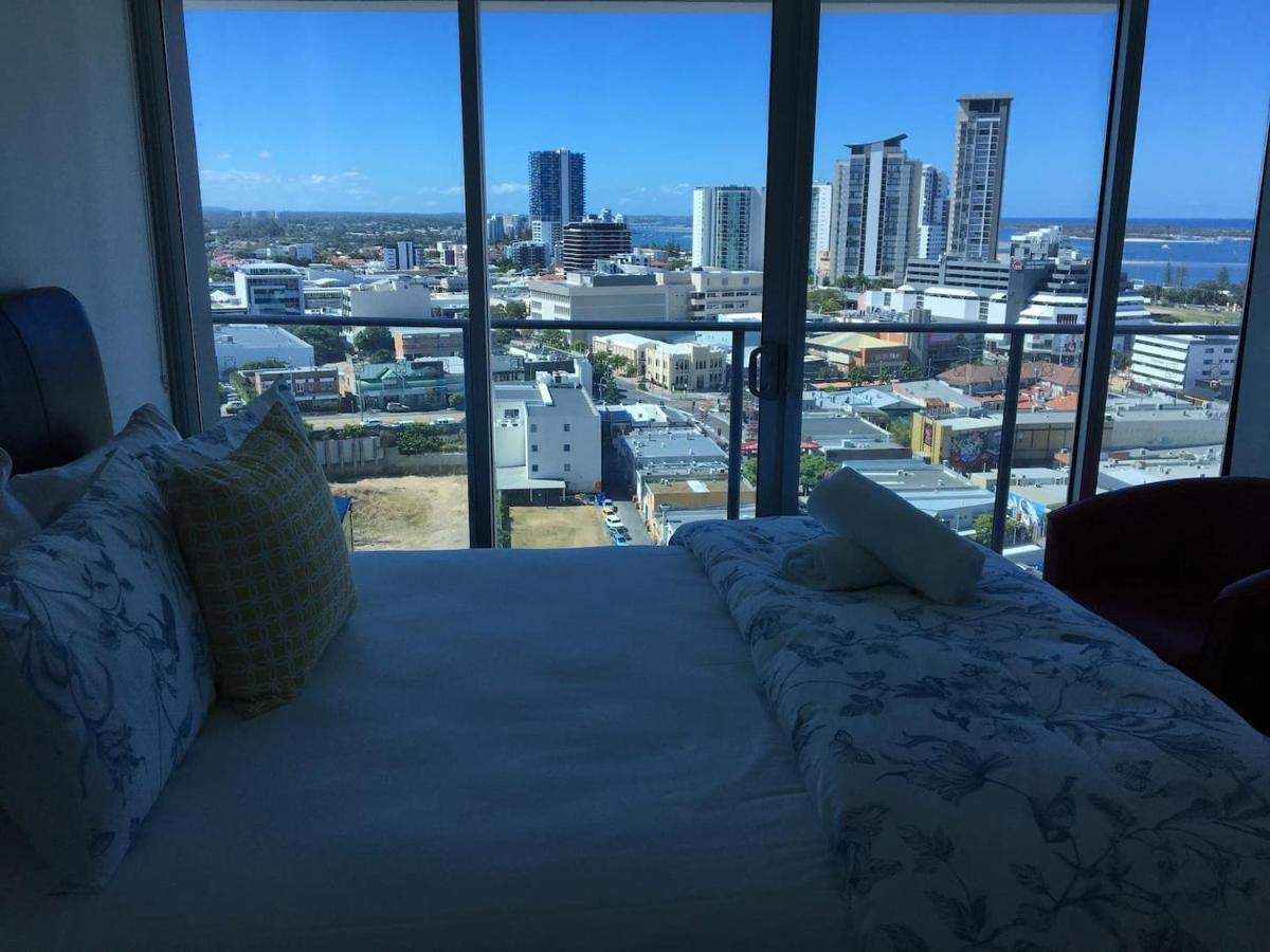 Three-Bedroom Apartment With Amazing View Near Surfers Paradise Gold Coast Exterior foto